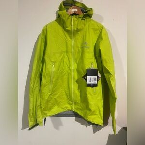 NWT Arcteryx BETA sprint green shell jacket L